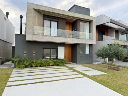 Casa em Condomínio 4 dormitórios em Xangri-lá | Ref.: 10557